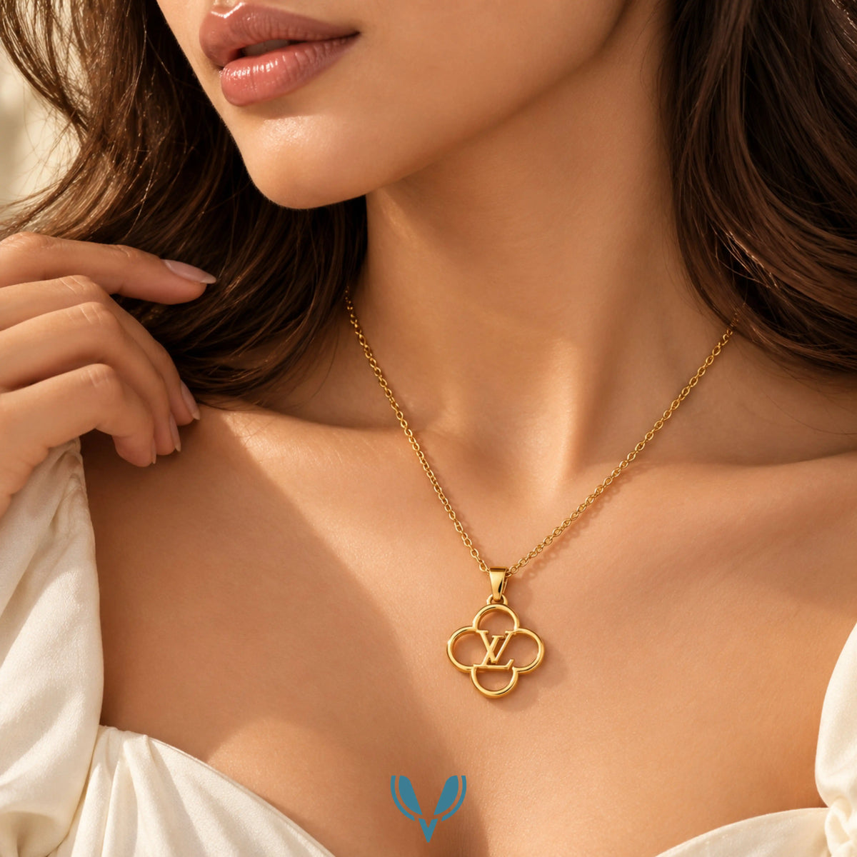 Gold LV; Clover Pendant Necklace