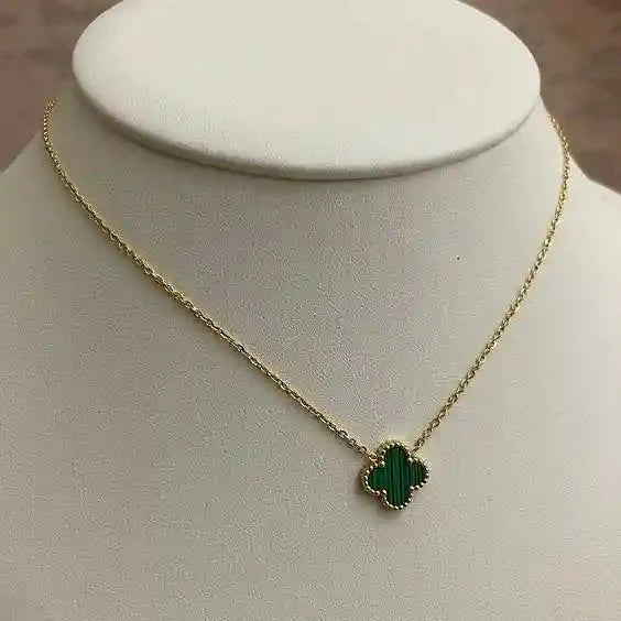Green Clover Pendant Necklace - VelluraJewellery