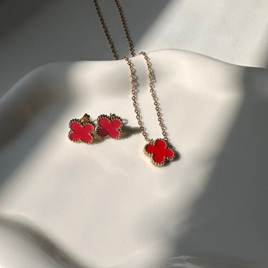 Red Quatrefoil Pendant Necklace with Earrings