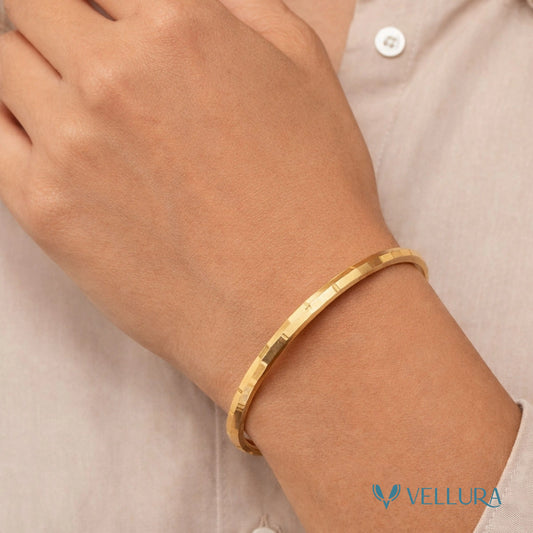 Classic Gold Bangle
