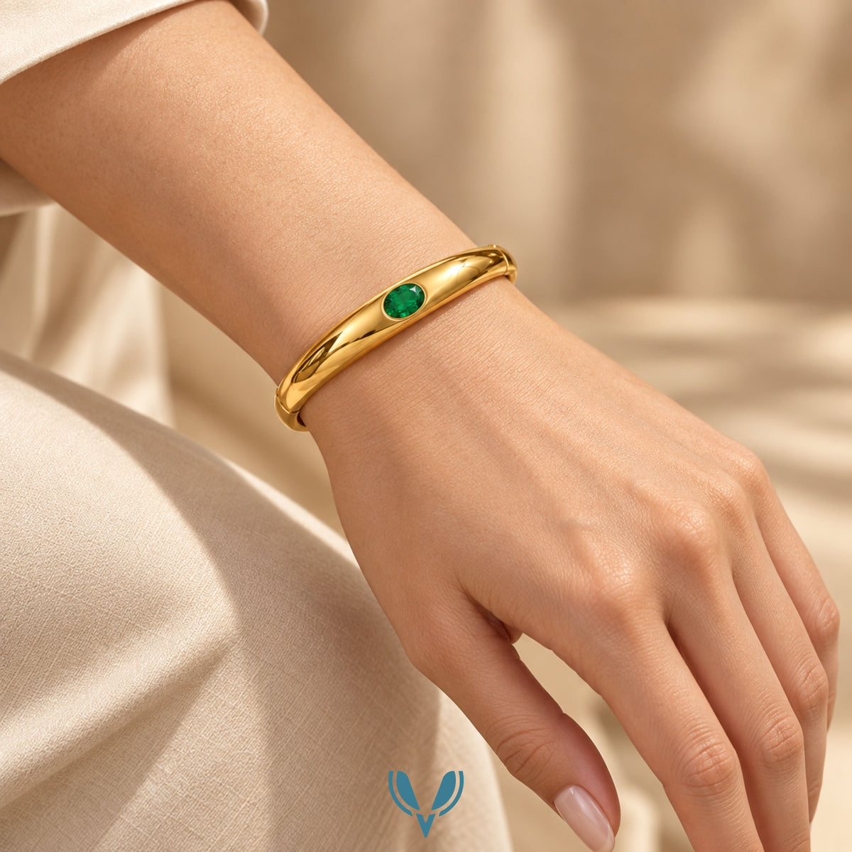 Emerald Green Stone Bangle Bracelet