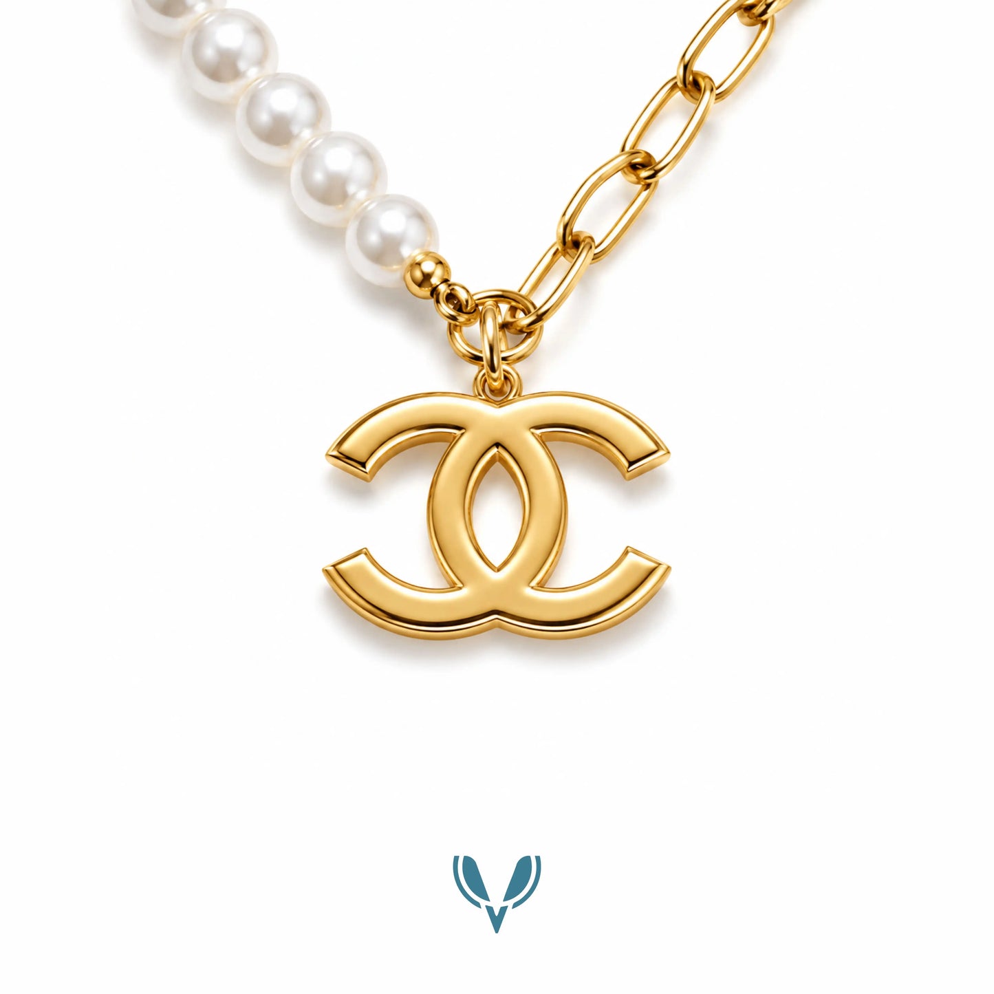 CC Inspired Pearl Pendant Necklace