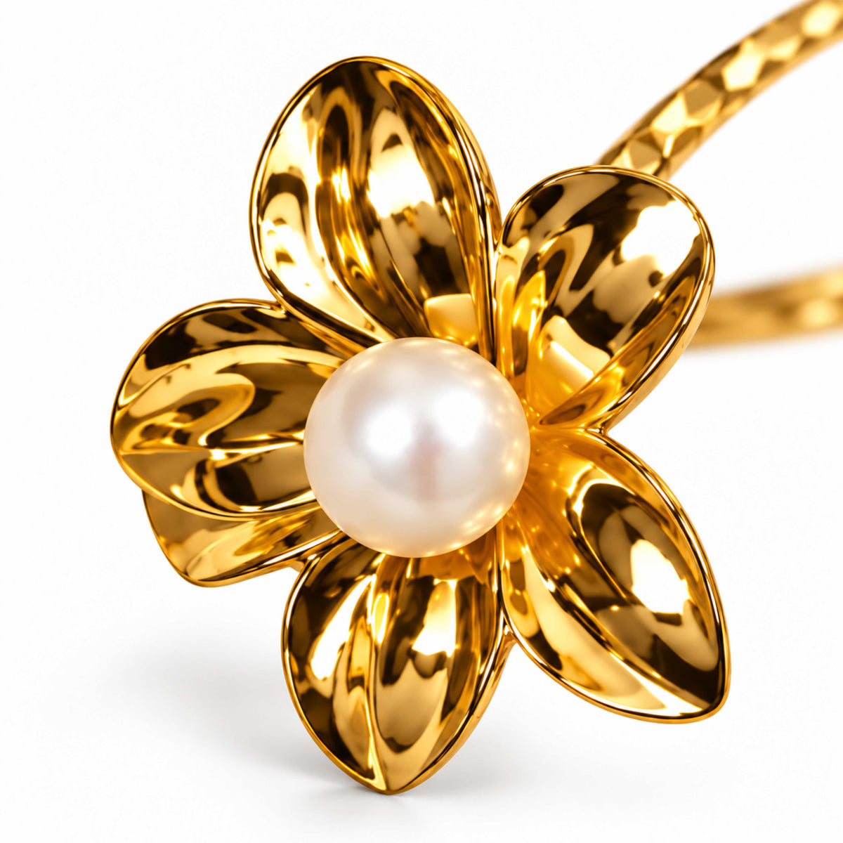 Gold Pearl Flower Spiral Arm Cuff