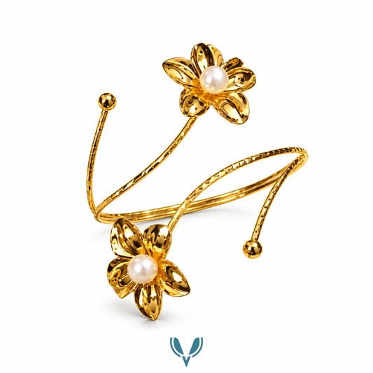 Gold Pearl Flower Spiral Arm Cuff