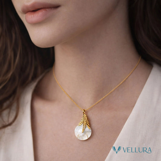 Leaf & Pearl Gold Necklace
