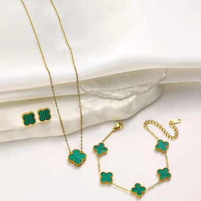 Green Quatrefoil Necklace Set-Necklace and Bracelet