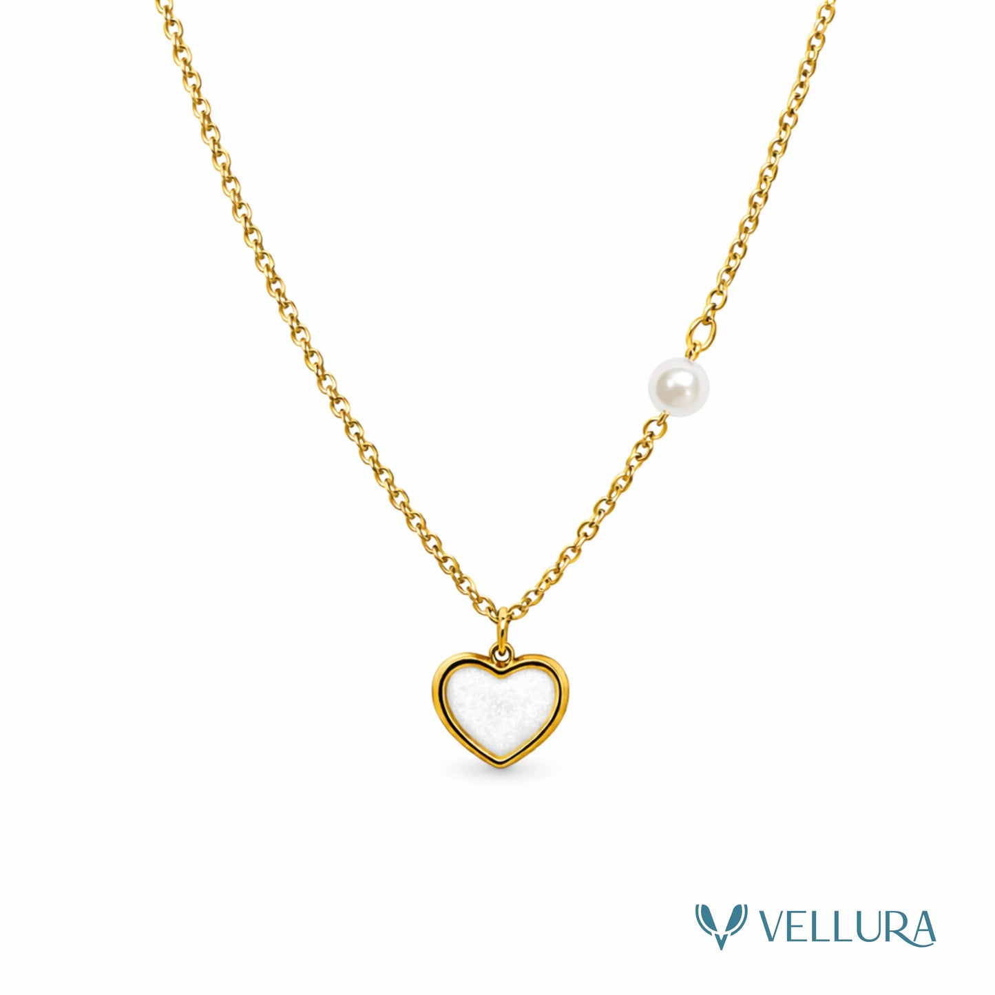 Heart Pendant Necklace with Pearl