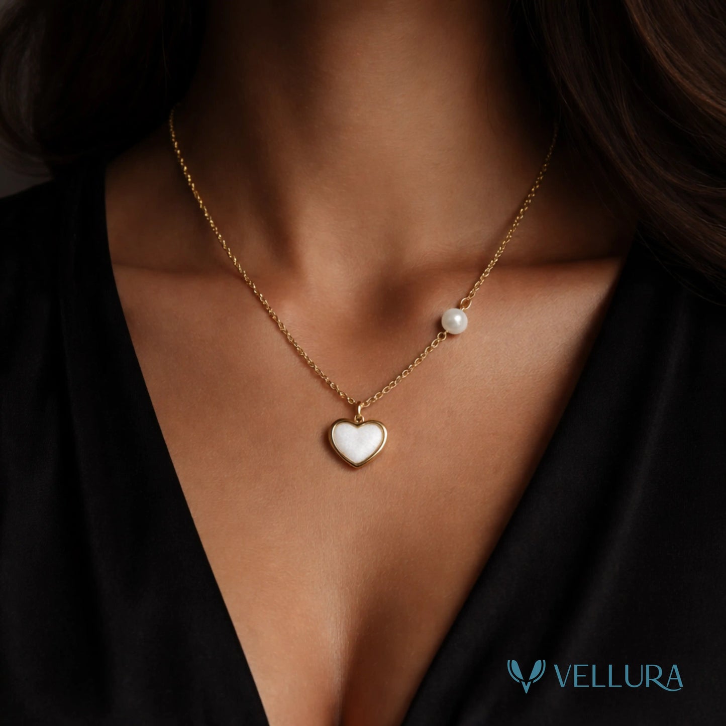 Heart Pendant Necklace with Pearl