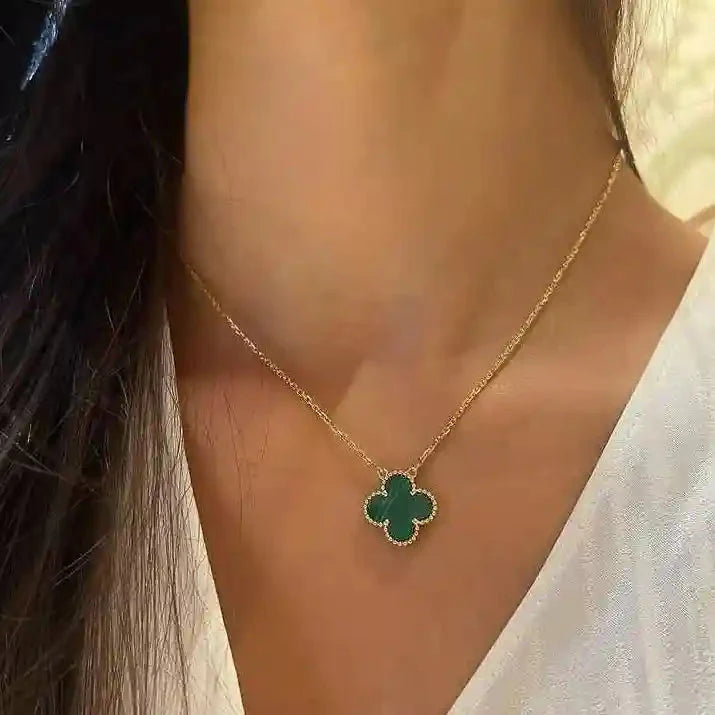 Green Clover Pendant Necklace - VelluraJewellery