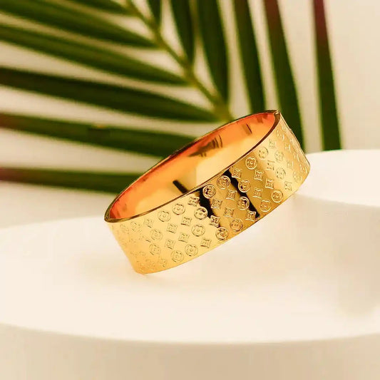 Luxury Gold Wide Bangle Bracelet - VelluraJewellery