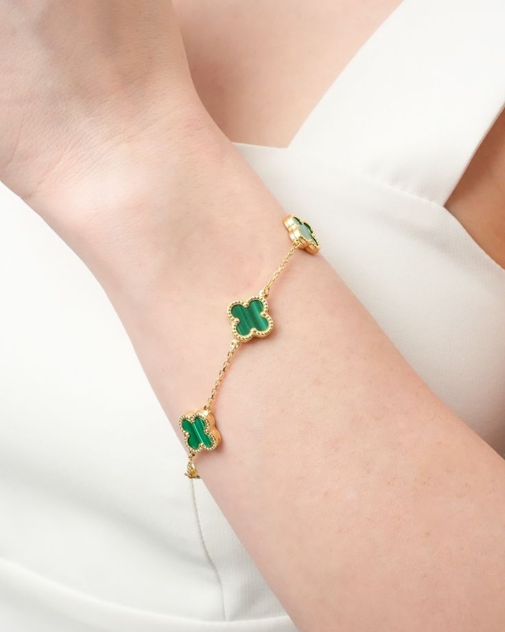 Green Quatrefoil Necklace Set-Necklace and Bracelet